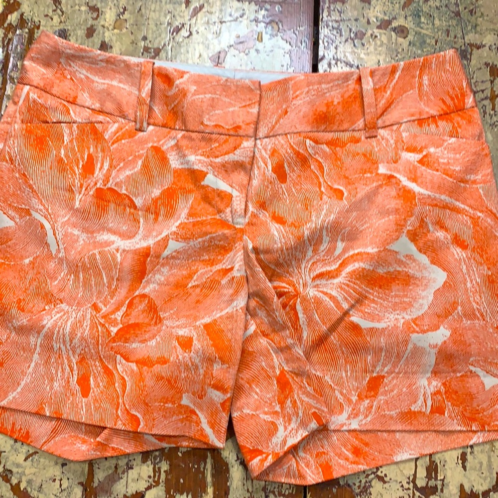 NWT Limited Drew Fit size 6 shorts orange print